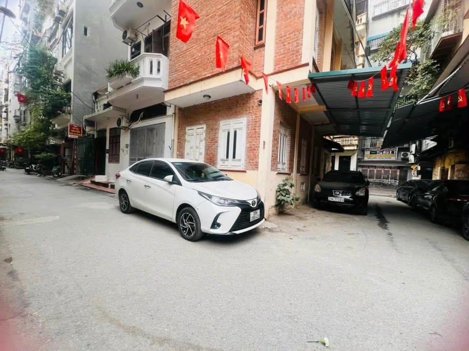 Căn hộ mini Cầu Giấy 40m² dưới 2 tỷ - Căn góc tiện nghi!