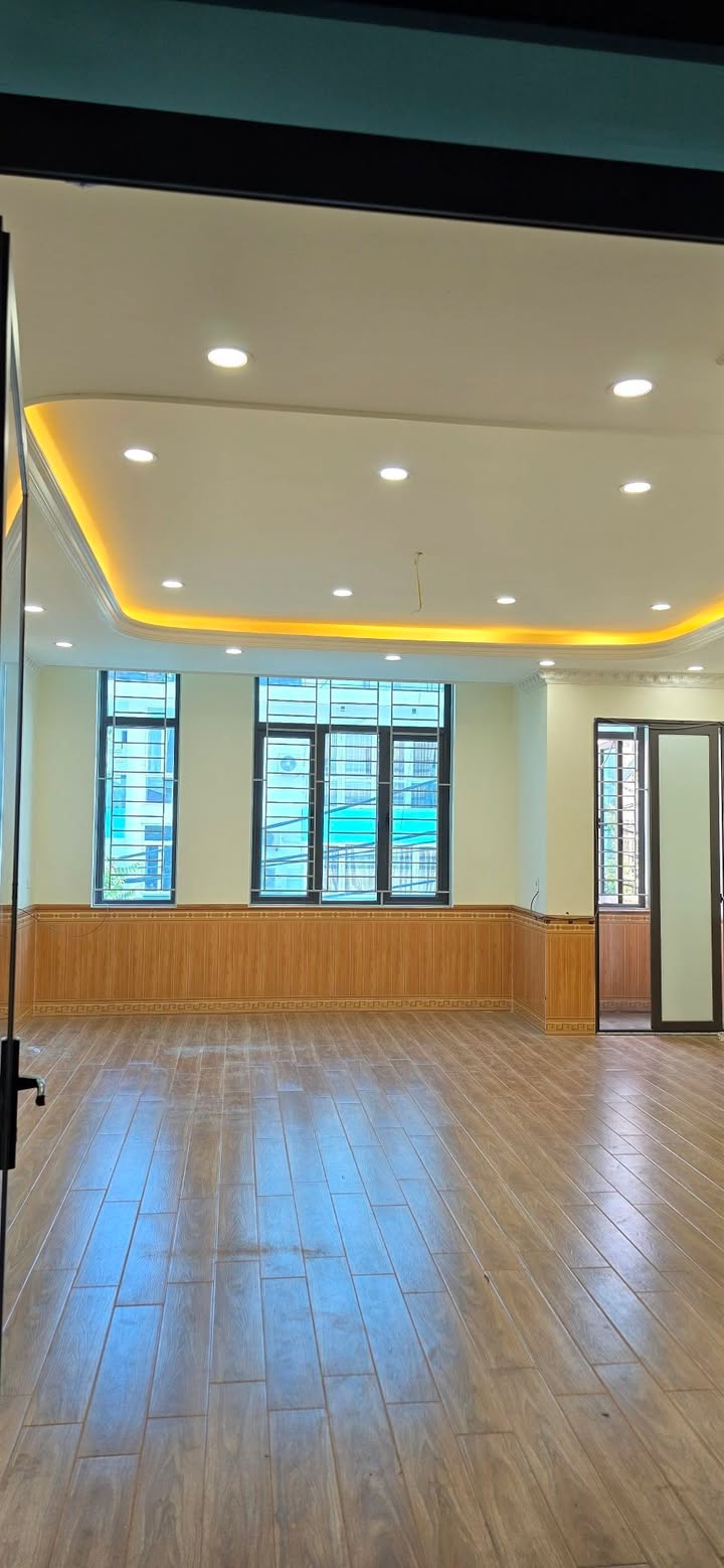 Văn Phòng Cho Thuê Đường Hàn Thuyên, Việt Trì - 3 Triệu/Tháng