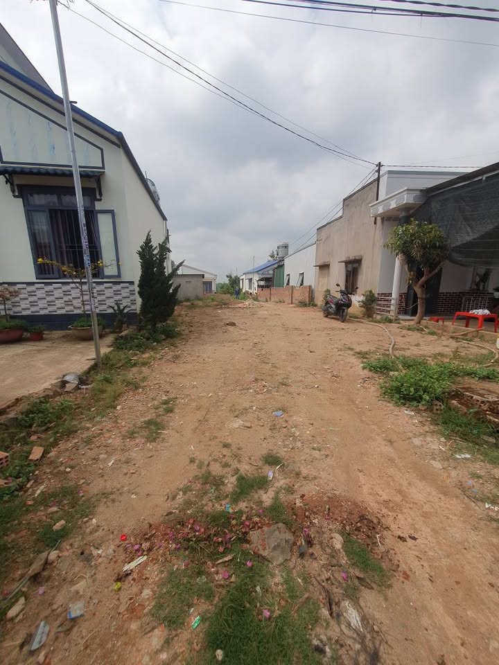 Đất Mặt Tiền Lộc An - 672m² - Sổ Hồng Sẵn Sàng - 1.7 Tỷ