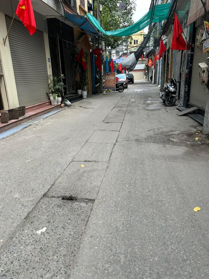 Nhà 41m² 5 Tầng Ngõ Thông Nguyễn Đức Cảnh - Sổ Nở Hậu