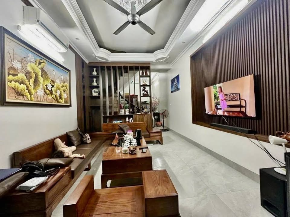 Nhà Yên Hòa Cầu Giấy 55m² 4 Tầng - Ngõ Thẳng, 30m Ra Mặt Phố, Tặng Nội Thất