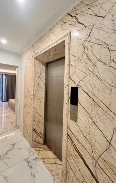 Bán Nhà Cầu Diễn 127m², 4 Tầng Thang Máy, Sát Phân Lô VIP, Kinh Doanh Đắc Địa
