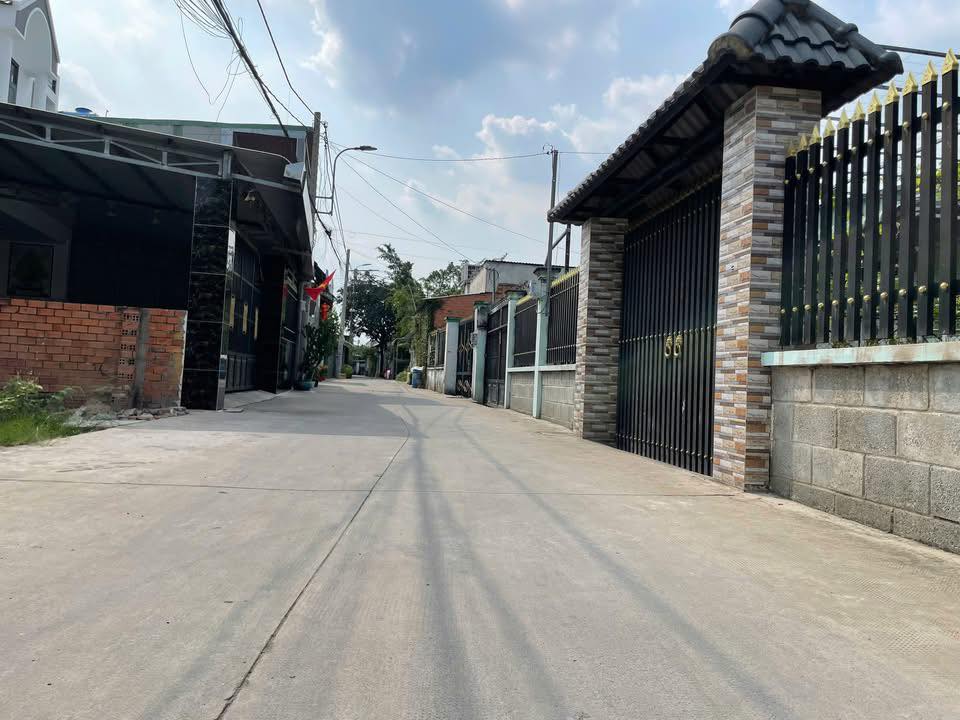 Nhà Riêng Hóc Môn 181m² - Giá Tốt Hiếm Có, Hẻm Ô Tô 5m