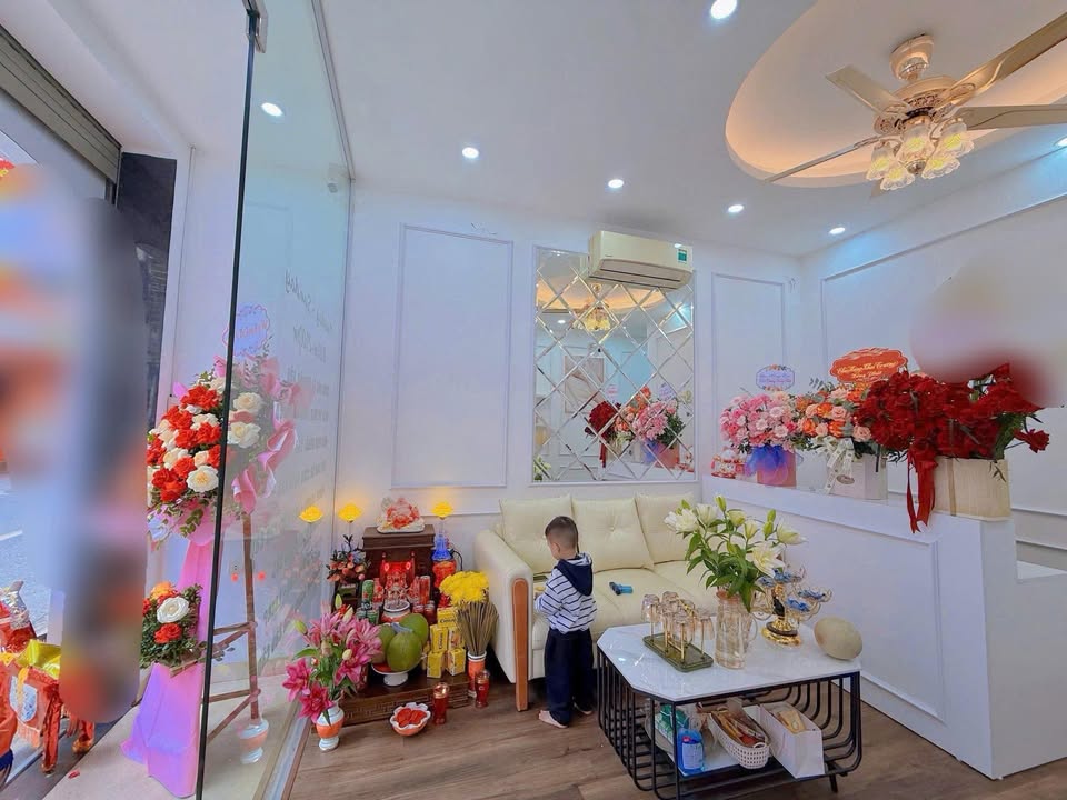 Sang nhượng Spa Mặt phố Quan Nhân, Thanh Xuân - 80m² x 2 Tầng, Giá tốt