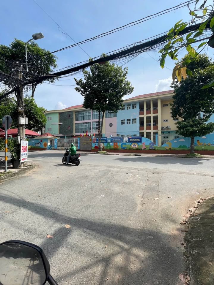 Nhà Mặt Tiền Thủ Đức 85m² giá 12 Tỷ - Mặt Tiền Kinh Doanh Hiệu Quả!