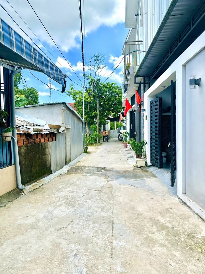 Bán Đất Kiệt Oto Huế 102m² - Sổ Hồng Chính Chủ, Giá 2.05 Tỷ