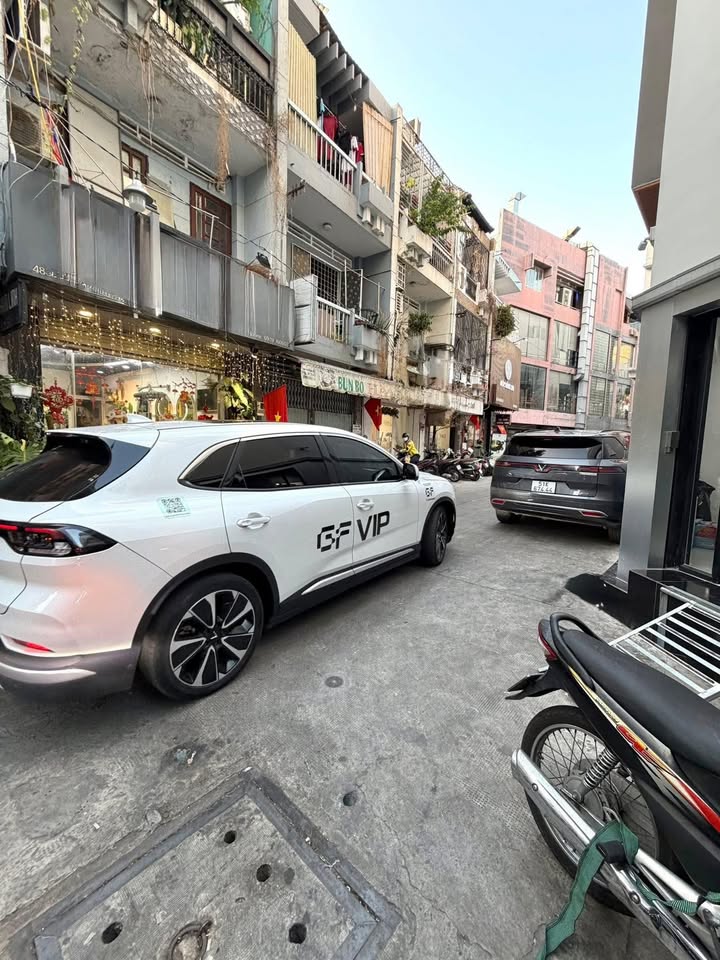 Nhà Phố Lê Văn Sỹ Q3 50m² 10.x Tỷ - Hẻm Ô Tô Tránh, Đầu Tư Sinh Lời