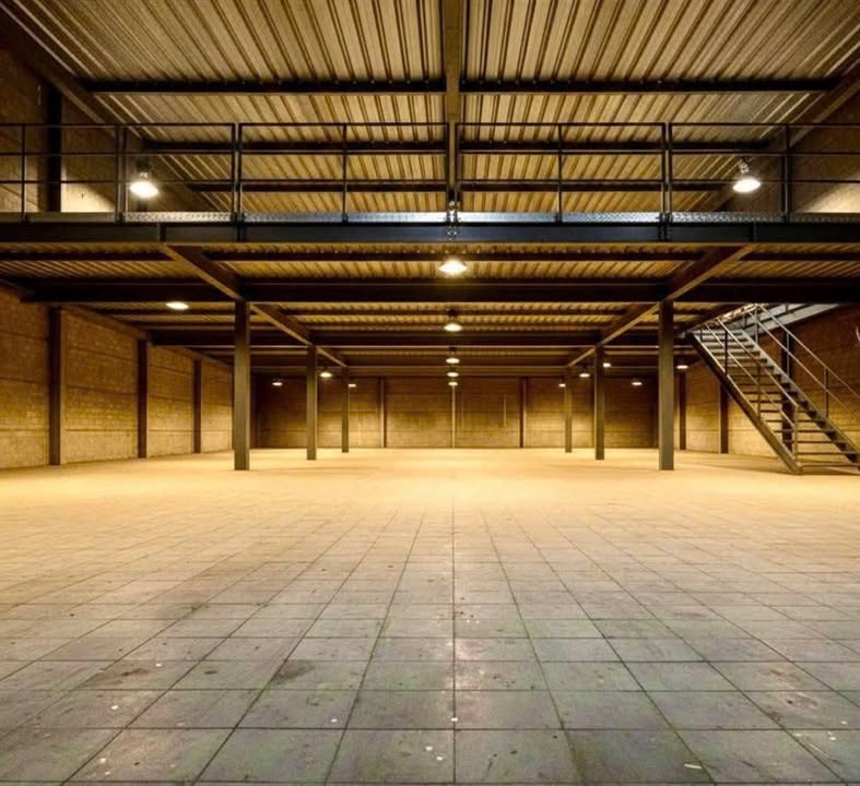 Kho 2 tầng An Dương, Tây Hồ 360m² – Container thoải mái, hoạt động ngay!