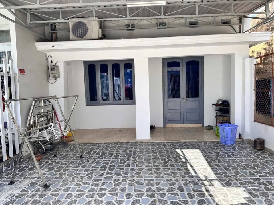 Nhà riêng Phường Văn Hải 98m² - Chính chủ bán, ô tô vào tận nhà!