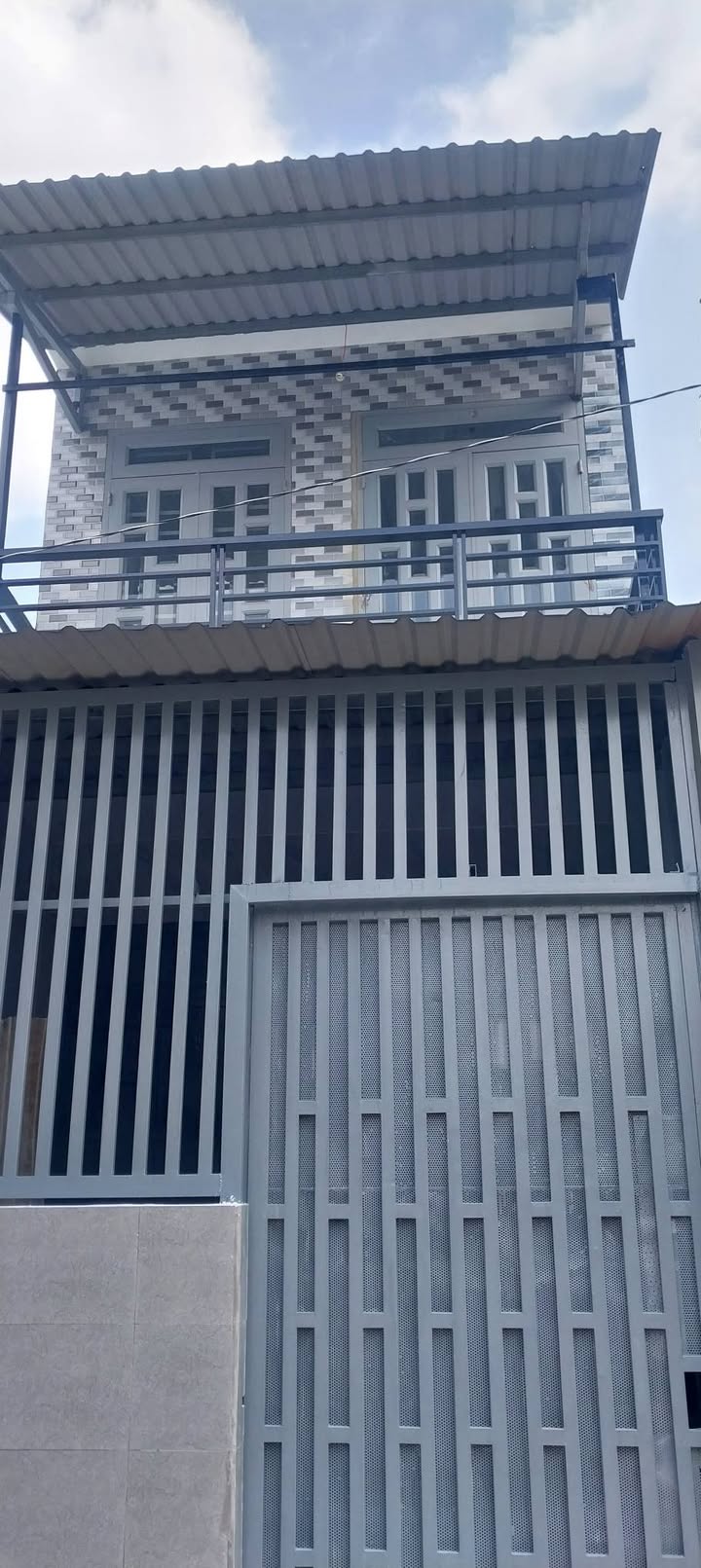 Nhà 2 Tầng Mặt Tiền Chợ Thới Tứ, Hóc Môn - 3PN, Sổ Hồng, Giá 1.56 Tỷ