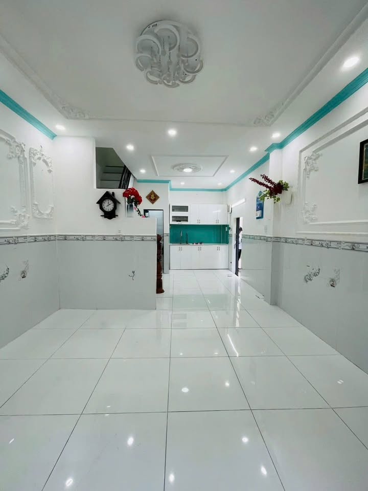 Nhà Trệt Lầu Phường 5, Quận 8 - 3 Tỷ, 2PN, Sổ Hồng Riêng