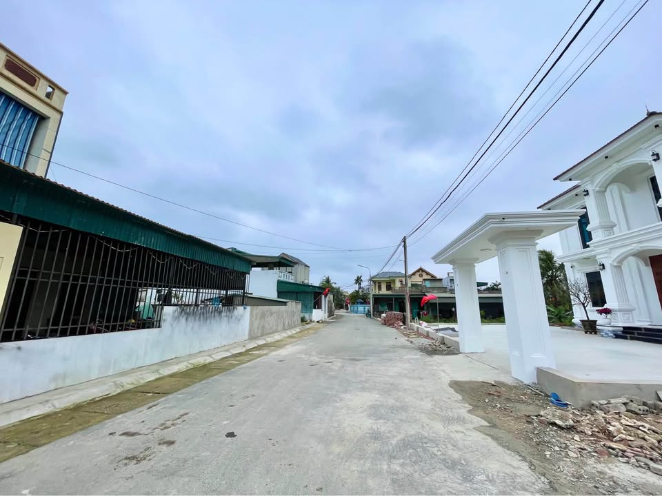 Đất Nền Quảng Phú - 60m² - Sổ Sẵn - 1.2 Tỷ - Ô tô tránh