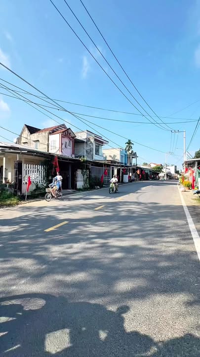 Nhà Phố DH409 Hòa Tiến 140m² - Mặt tiền kinh doanh