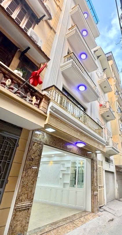 Nhà riêng Thái Hà 35m² giá 9 tỷ - Vị trí đẹp, ngõ thông
