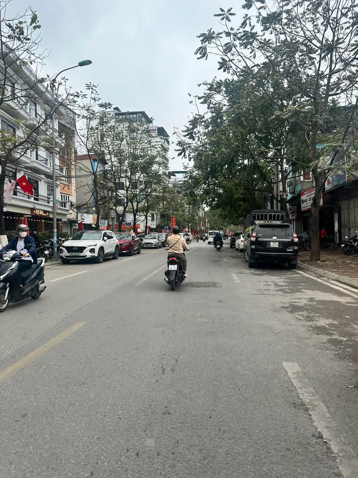 Nhà riêng Dương Văn Bé 38m² giá 6.9 tỷ - Ô tô vào tận nhà!