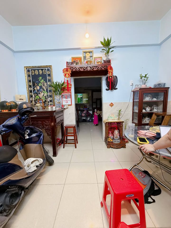 Nhà 47.8m² P. Tân Định Q1 - 1 Trệt 2 Lầu, Vị Trí Kinh Doanh Sầm Uất