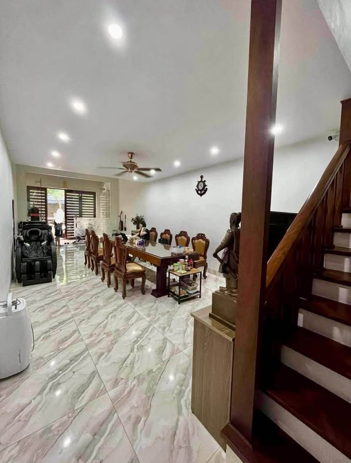 Nhà Mặt Tiền Trần Quang Khải, Nam Định - 106m², 2.5 Tầng, Kinh Doanh Đỉnh Cao