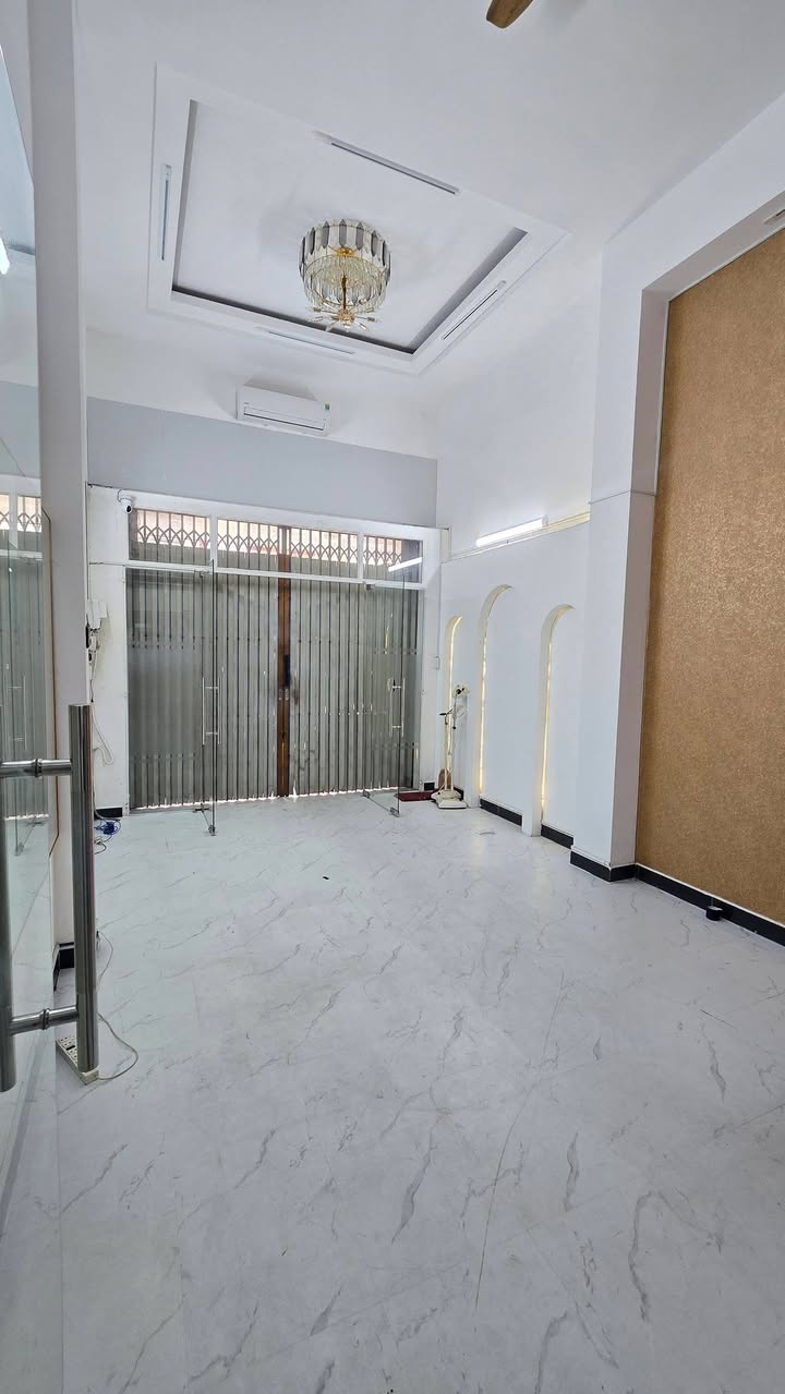 Mặt bằng kinh doanh Hoa Lan, Phú Nhuận 72m² - Mặt tiền kinh doanh đắc địa!