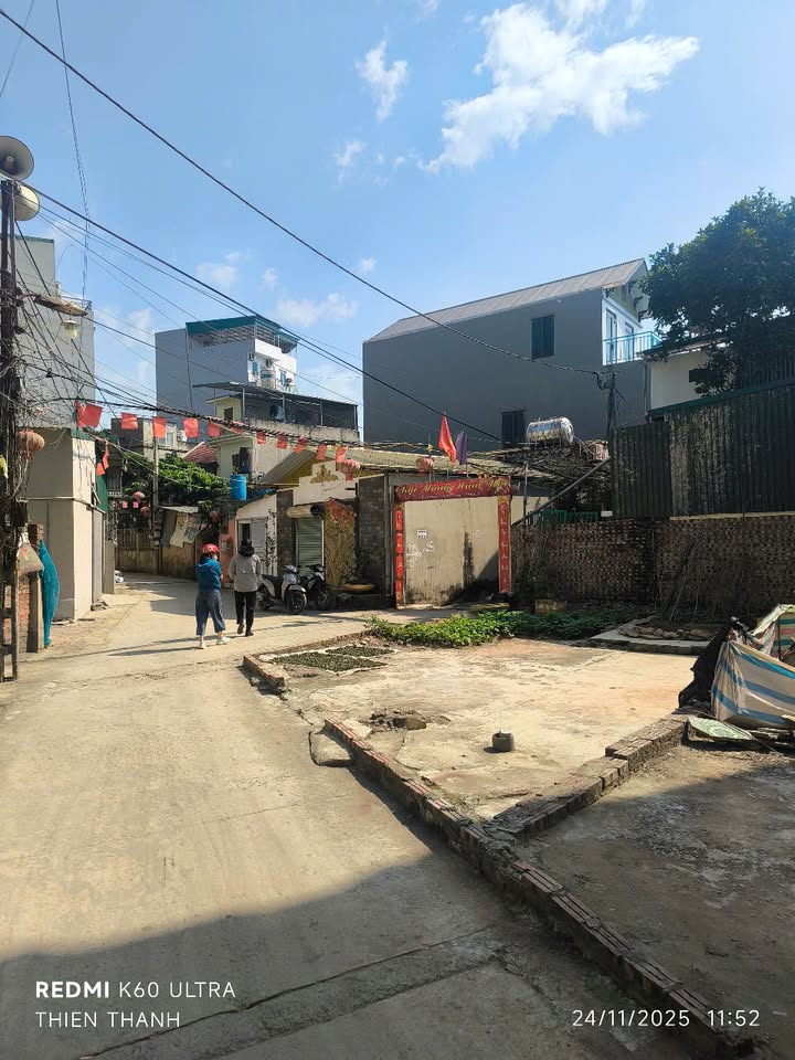 Nhà phố Chúc Sơn 47m² giá 3 tỷ - Ô tô vào tận nhà