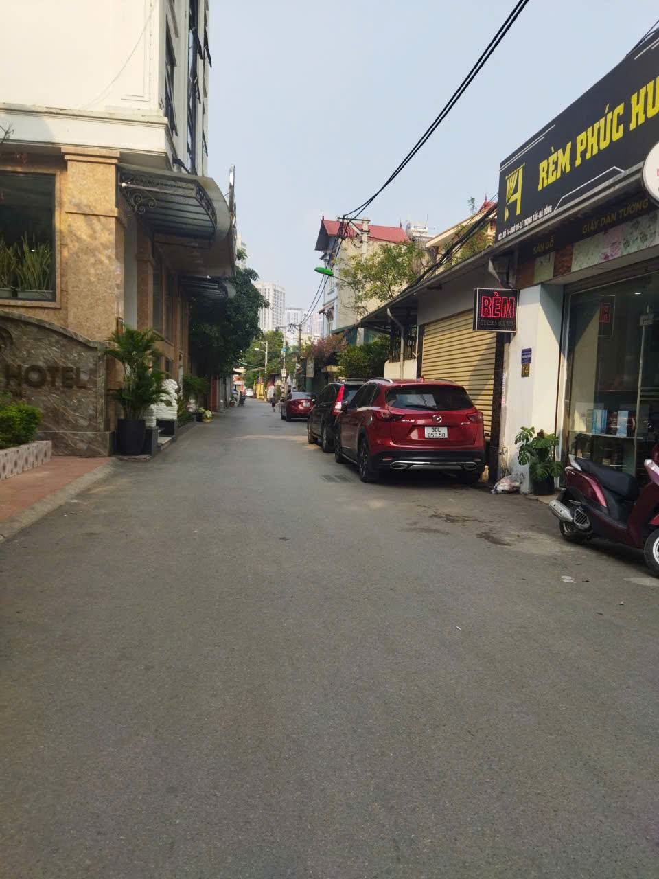 Nhà Riêng Lê Trọng Tấn Hà Đông 60m² - Ô Tô Vào Tận Nhà, Sổ Đỏ Sẵn Sàng!