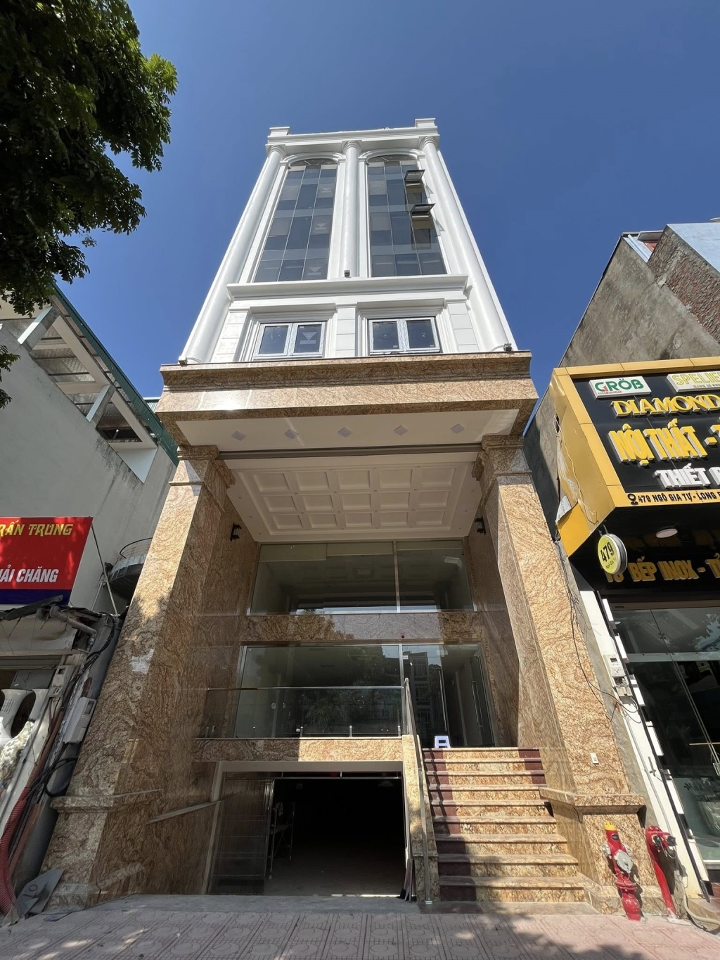 Tòa Nhà Văn Phòng Mặt Tiền Ngô Gia Tự 300m² - 150 Tỷ