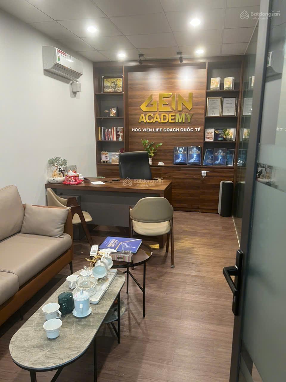 Văn phòng Trần Thái Tông 190m² - Vị trí trung tâm, giá thuê tốt!