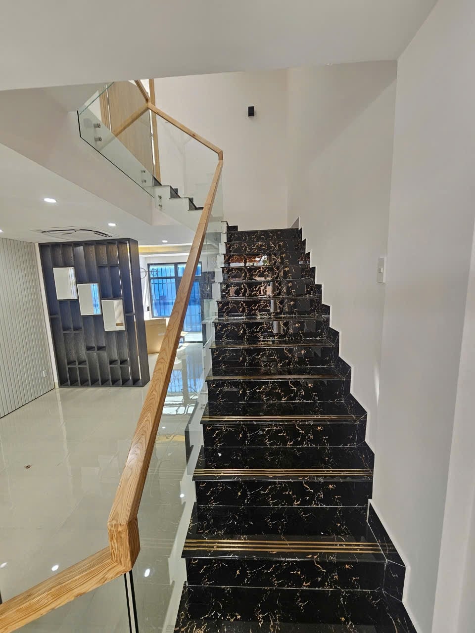 Nhà phố Long Hậu, Cần Giuộc 270m² - Sẵn sàng ở ngay, giá 15 triệu!