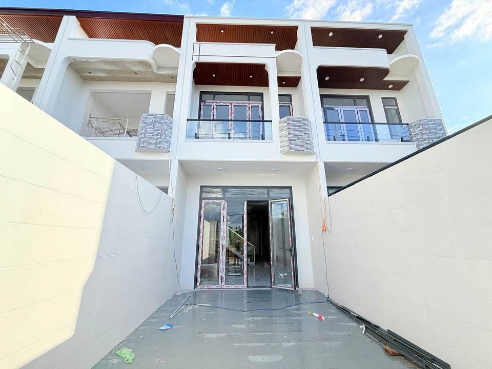 Nhà riêng Lý Thái Tổ Pleiku 100m² - Ô tô vào tận nhà!