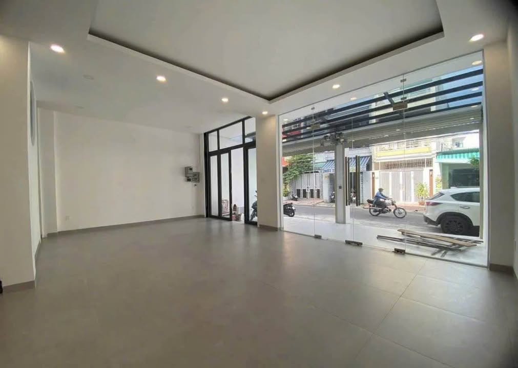 Mặt Tiền Trần Khánh Dư Nha Trang 120m² - Kinh Doanh Sầm Uất, Giá 40 Triệu