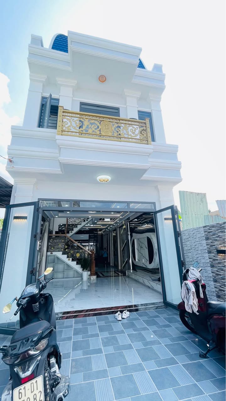 Nhà mới Đông Hòa, Dĩ An - 110m² - Ngang 5m - Sổ hồng hoàn công - Giá 6.2 tỷ