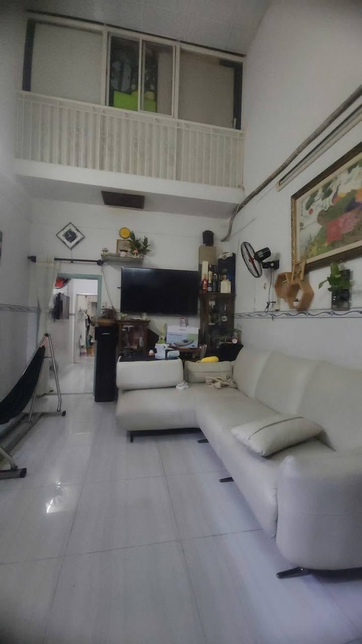 Nhà Mặt Tiền Bình Trưng Tây 56m² - Mặt Tiền Kinh Doanh, Sổ Hồng Ngay!