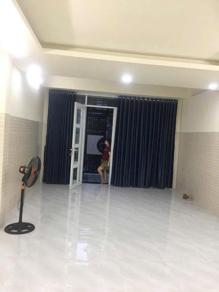 Nhà phố Nhiêu Tứ Hưng Liên, Tân Bình 32 triệu - Thích hợp kinh doanh!