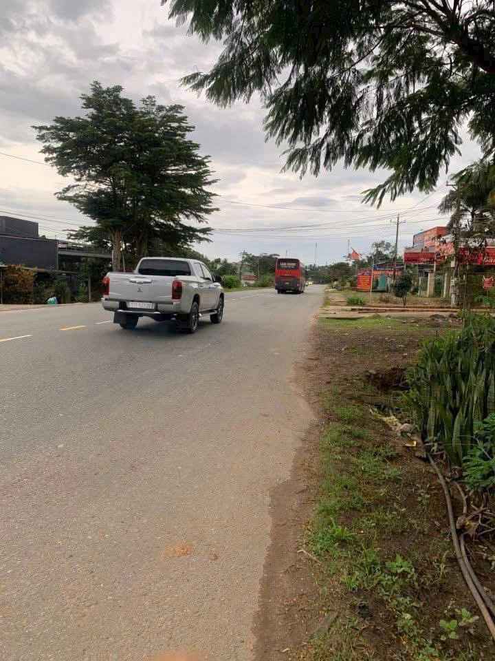 Nhà phố mặt tiền Quốc lộ 20 Di Linh 232m² - Vị trí kinh doanh đắc địa!