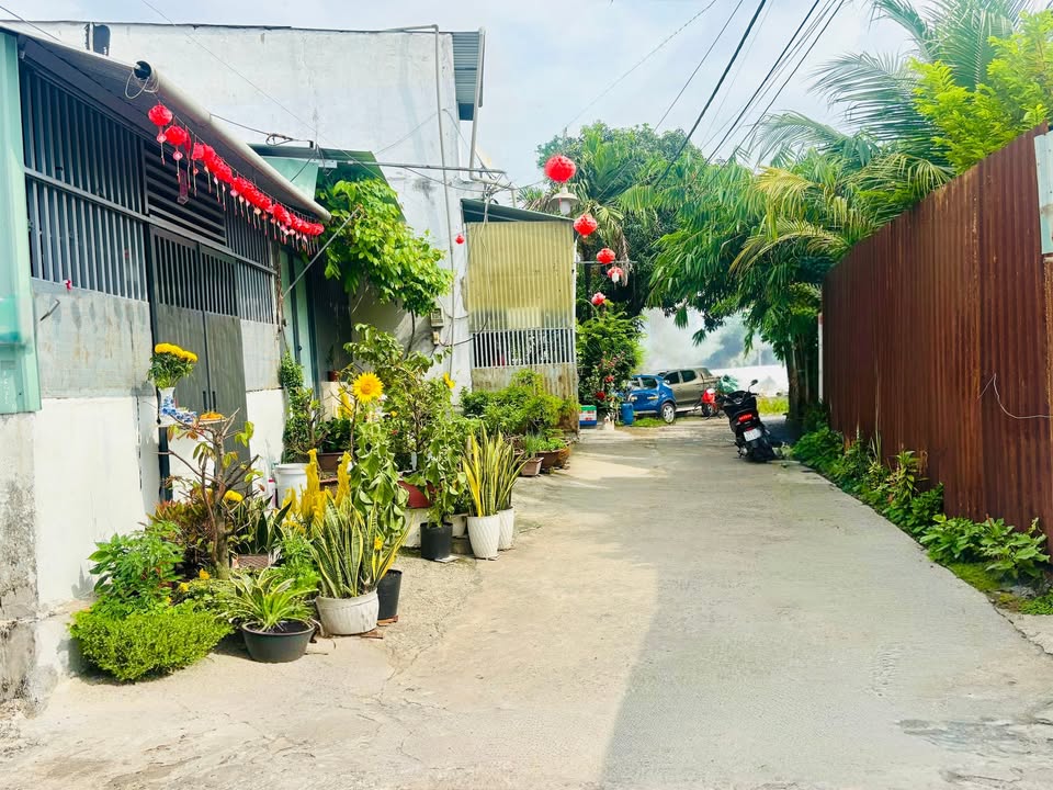 Nhà 2 Tầng Hẻm Ô Tô Huỳnh Thị Hai, Q12 - Sổ Hồng Riêng, Giá 2.83 Tỷ