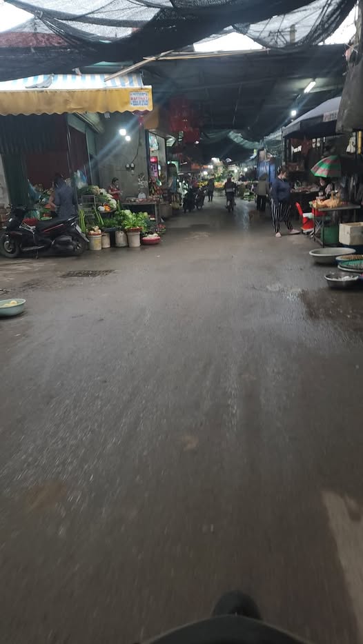 Nhà Riêng 50m² Quang Trung, Hà Đông - Tặng nhà Cấp 4, Sổ Hồng Sẵn!