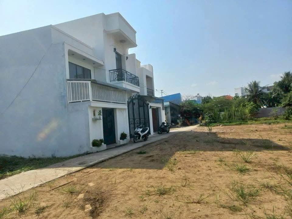 Bán Đất Nền MT Nguyễn Trung Trực, Mỹ Tho - 103m², Giá Tốt 7xx Triệu