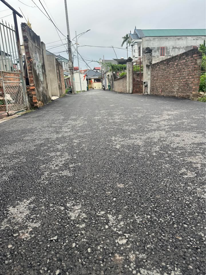 Đất nền Định Mỗ, Lương Tài 97m² giá nhỉnh 2 tỷ - Đường to ô tô