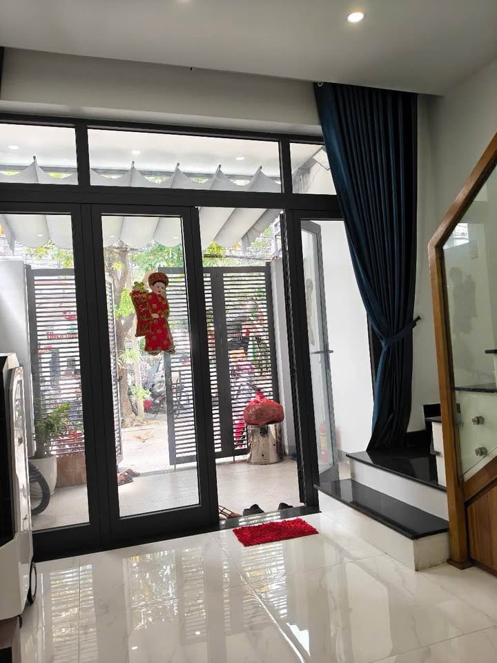 Cho thuê nhà 3 tầng full nội thất đường Châu Thị Vĩnh, Đà Nẵng - 25 Triệu/tháng