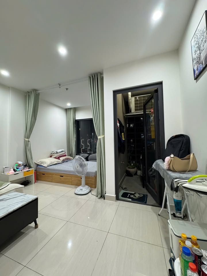 Cho thuê Căn hộ Studio Vinhomes Grand Park - Full Nội thất, Giá 6.5 Triệu/Tháng