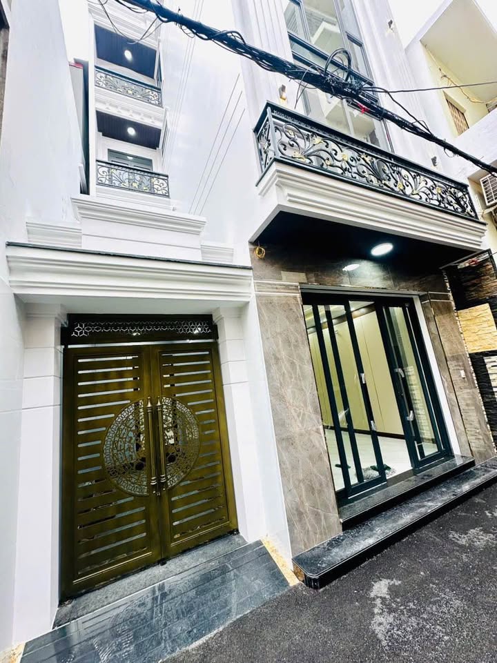 Nhà riêng Lạch Tray Ngô Quyền 70m² giá 6.3 tỷ - Vị trí đẹp!