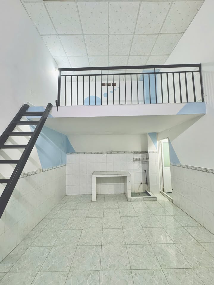 Phòng trọ 20m² Hoàng Hữu Nam, Quận 9 – Gần Metro Suối Tiên, vào ở ngay!