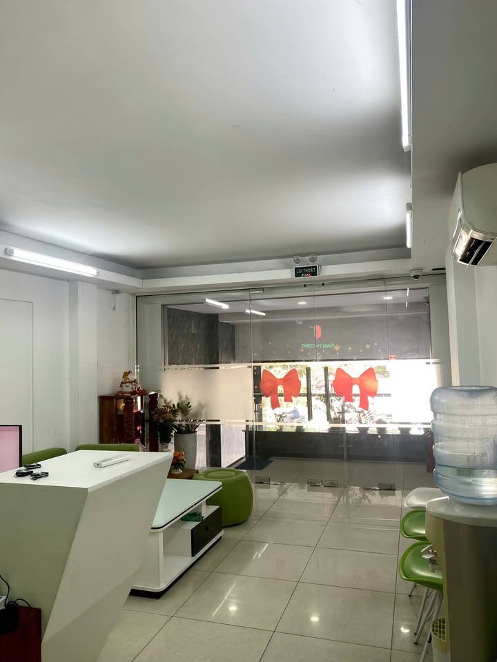 Nhà Phố Nguyễn Hoàng, An Phú 300m² - Mặt tiền kinh doanh đắc địa!