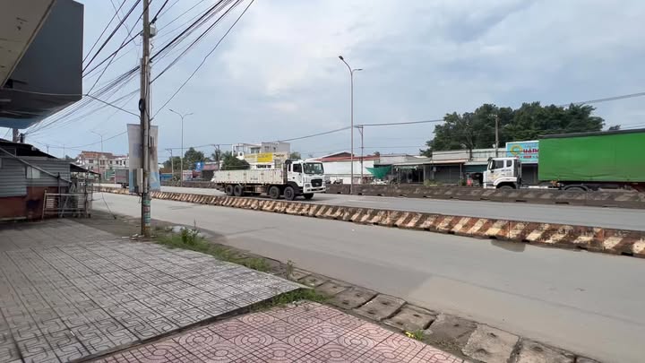Nhà Mặt Tiền Trường Chinh Long Thành - Kinh Doanh Đắc Lợi, 239m²