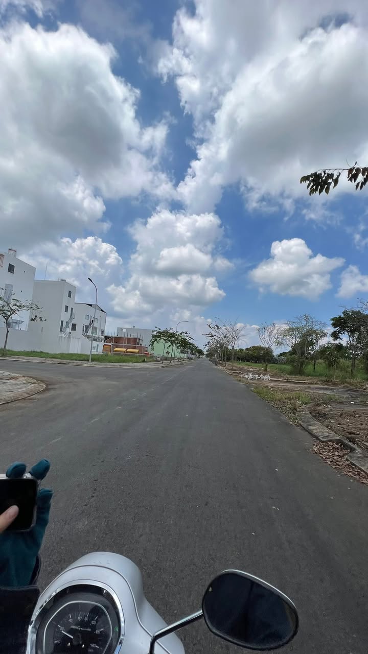 Bán Đất Nền 100m² Phường 9, TP Cà Mau - Hướng Tây Nam, Sổ Hồng