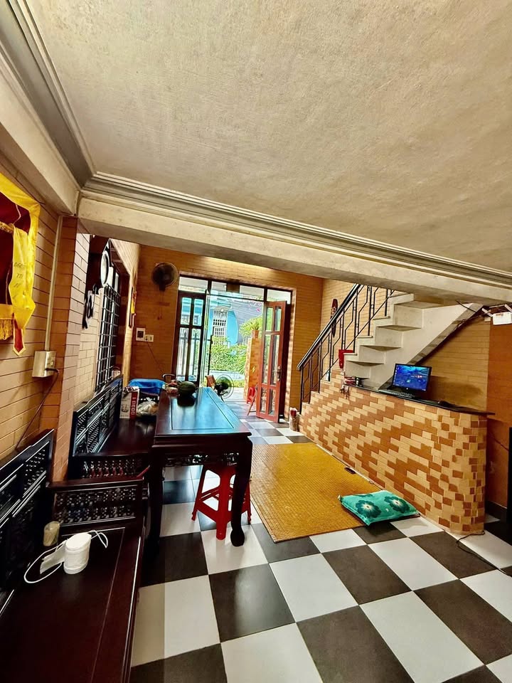 Nhà Mặt Tiền Mai An Tiêm, Huế 1 Triệu/Tháng - Vị Trí Đắc Địa