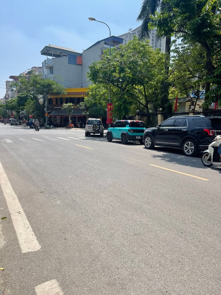 Nhà riêng Lê Hồng Phong Hà Đông 40m² 10,5 tỷ - Ô tô vào nhà