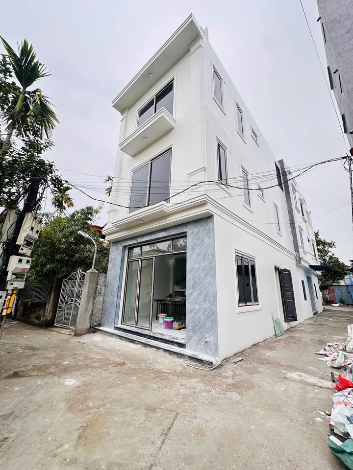 Nhà 3 tầng Quỳnh Hoàng An Dương 50m² - Ô tô vào tận nhà!