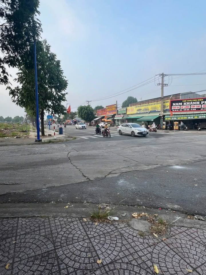 Cho thuê nhà mặt tiền Kk2, Bến Cát - 2PN kinh doanh tốt, giá 5 triệu