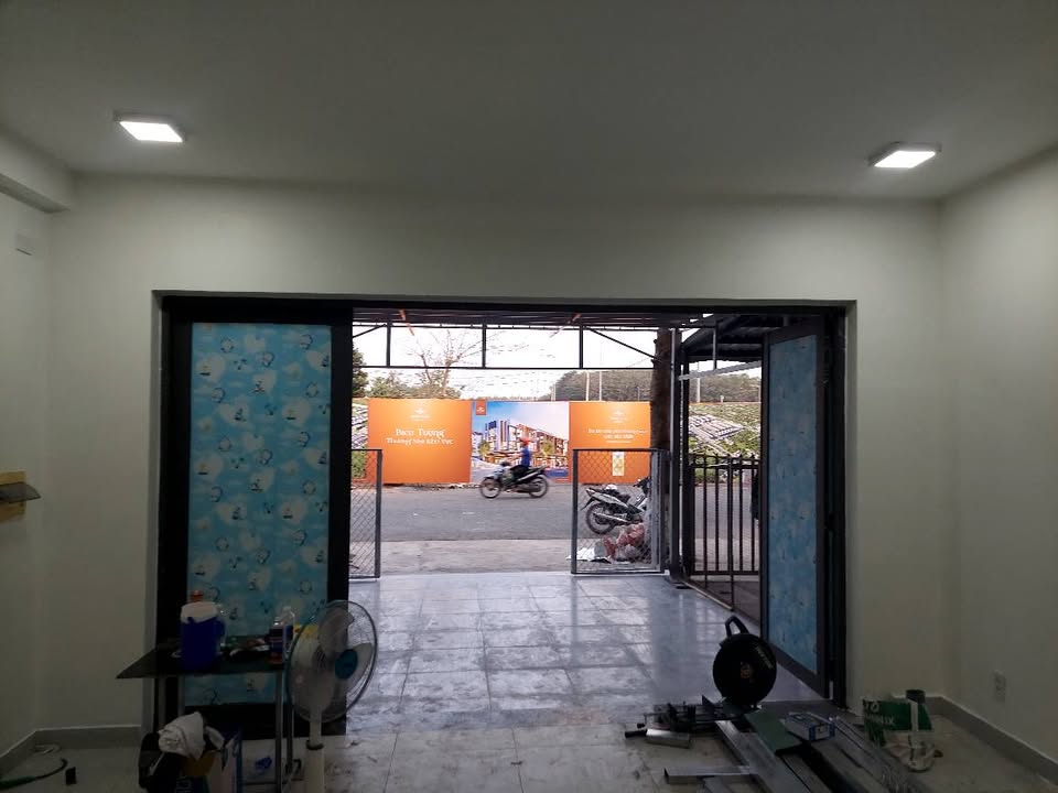 Bán nhà VSIP 2 Tân Uyên 100m² giá 2.5 tỷ - Vị trí đẹp sinh lời!