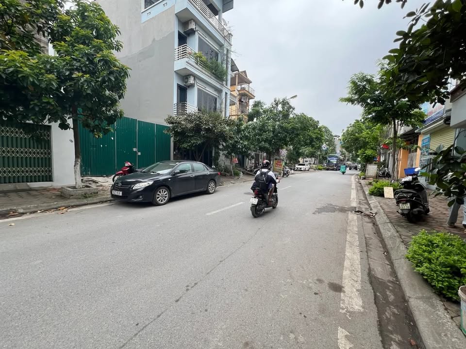 Đất nền Phúc Lợi Long Biên 99m² - Đầu Tư Sinh Lời, 2 Mặt Tiền